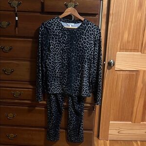 Brooks Brothers Black and Taupe Leopard Print Pajamas